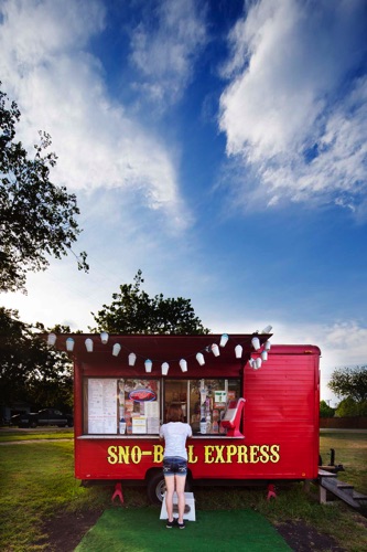 Van Alstyne snow cone stand 2.jpg Van Alstyne snow cone stand 2.jpg